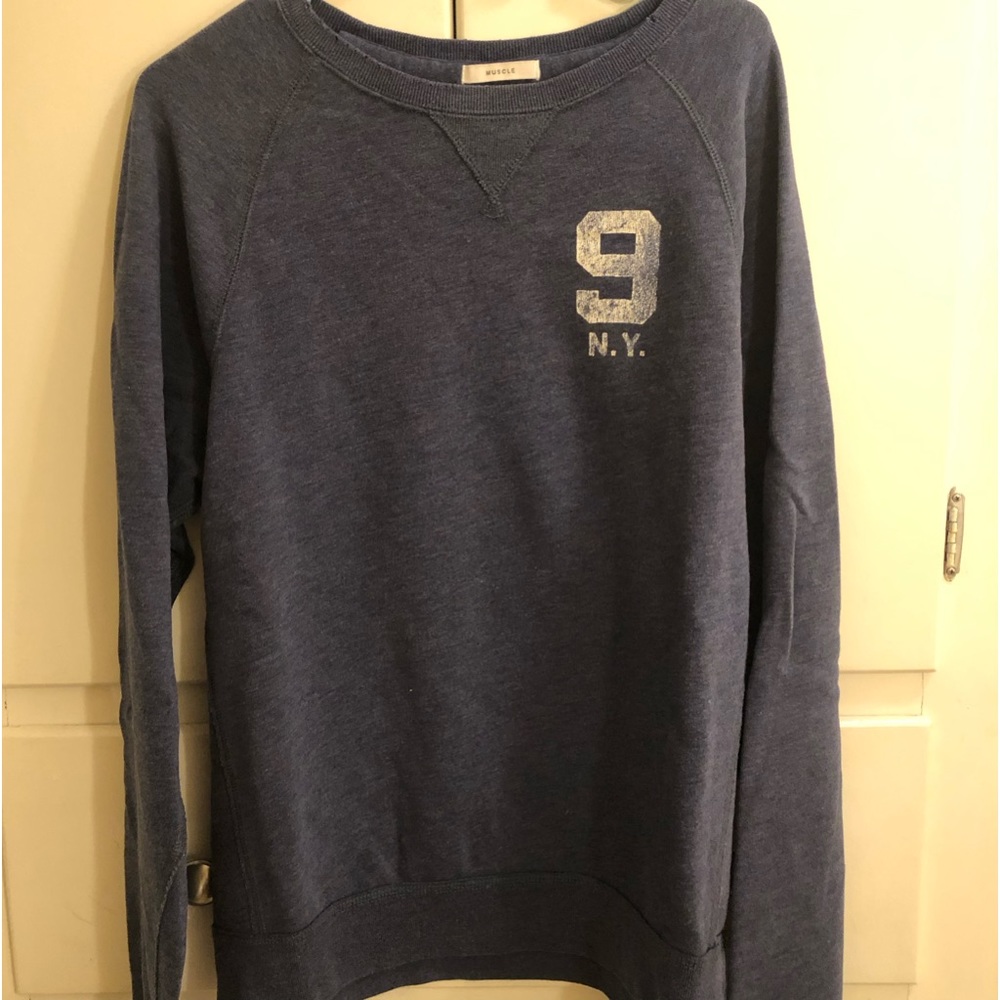 Abercrombie, XL men’s fleece lined Muscle shirt  like new.